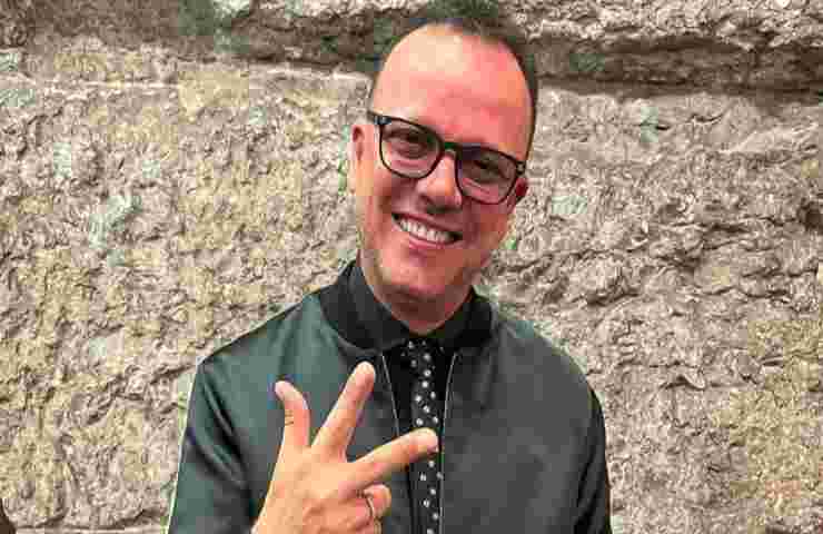 Gigi D'Alessio sorriso 