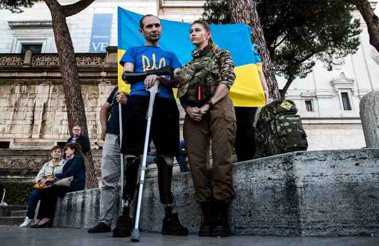 Soldatessa ucraina torna in Italia, "non sono la stessa persona"