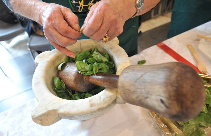 Pesto alla genovese ricetta