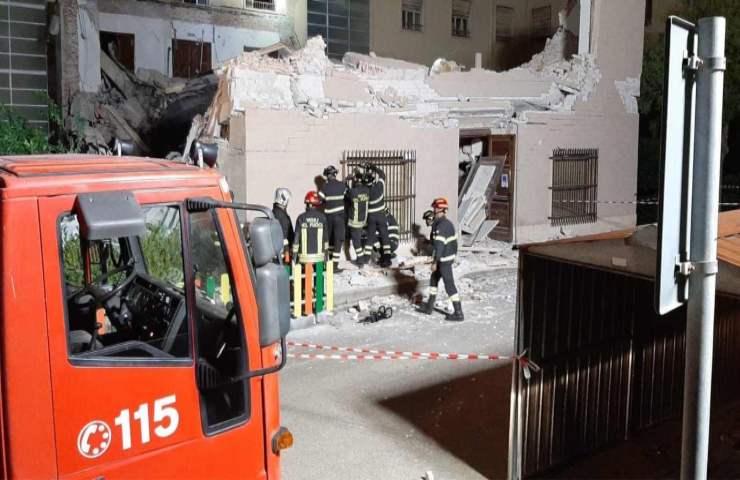 crollo università cagliari aula magna