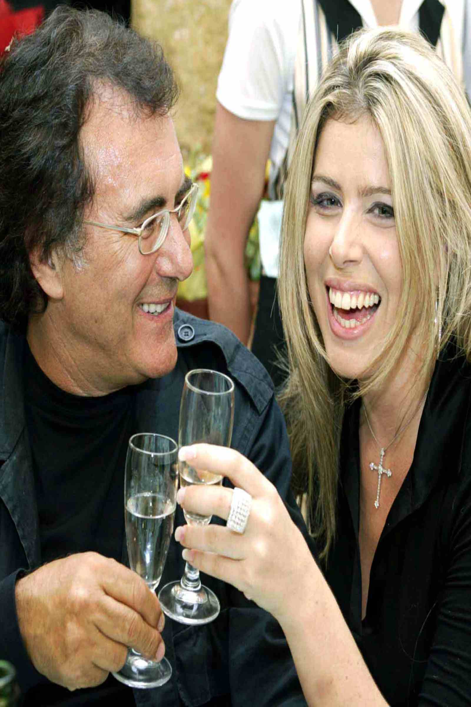 Al Bano e Loredana Lecciso sorridono