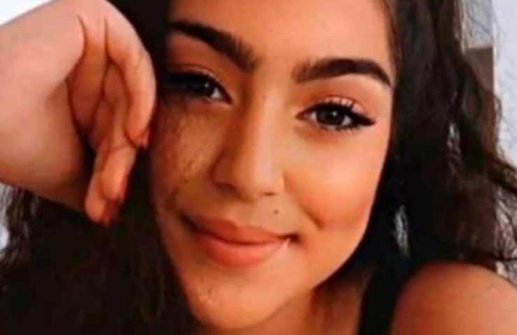 Melike Gun Kanavuzlar 15 anni selfie morta