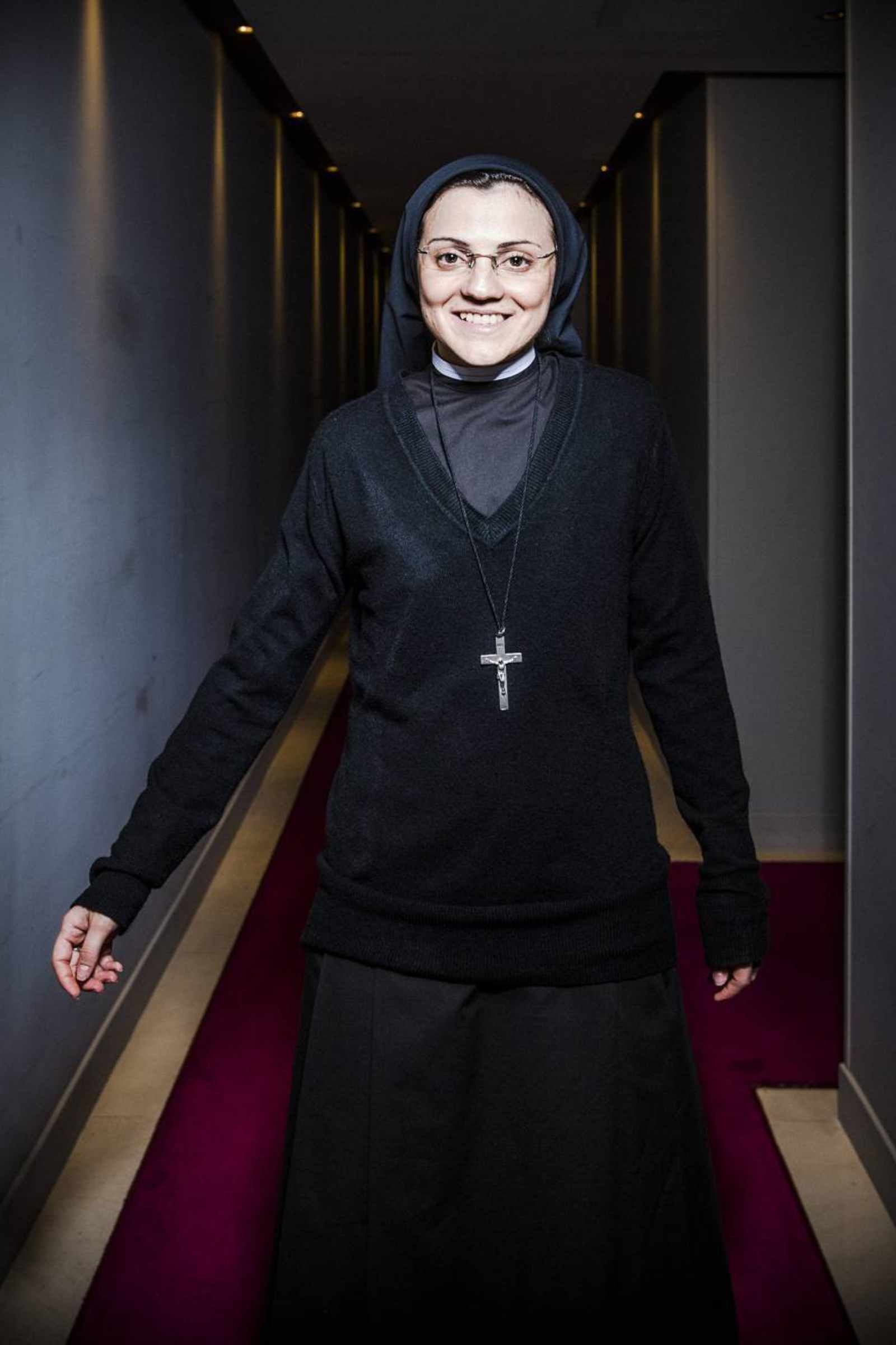 Suor Cristina Scuccia pancia scoperta foto passato