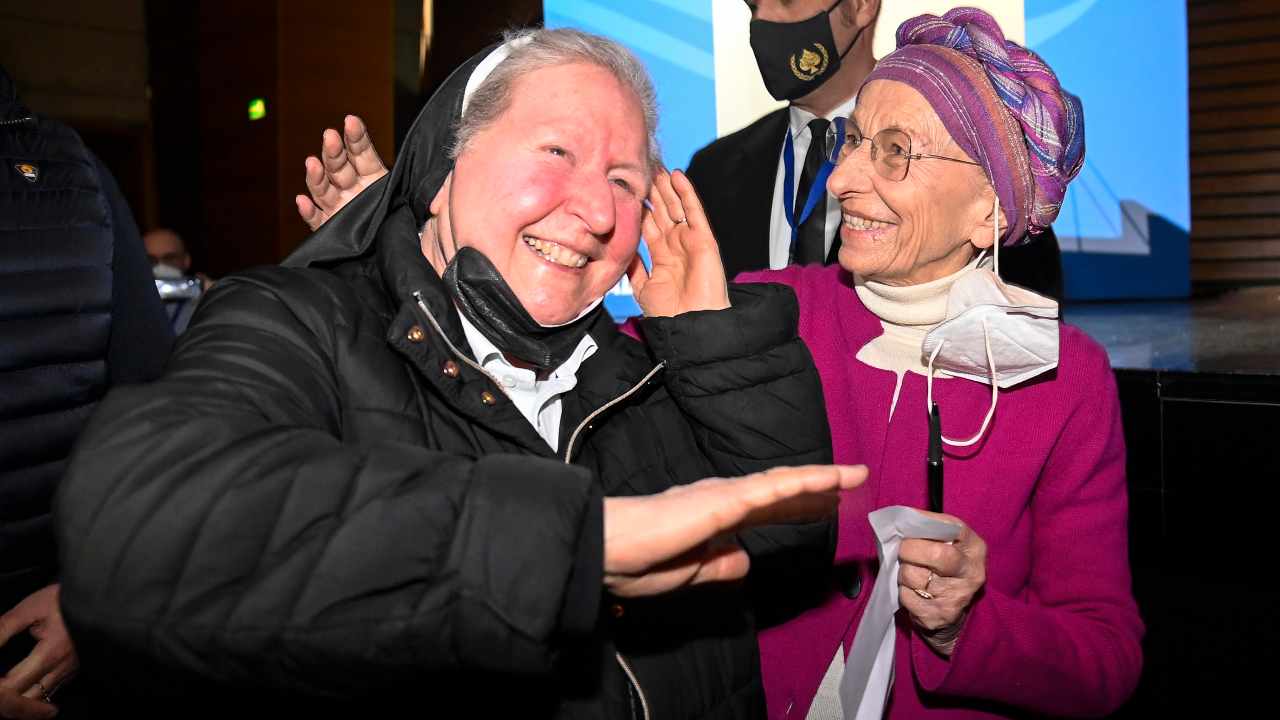 suor cristina lascia tutto