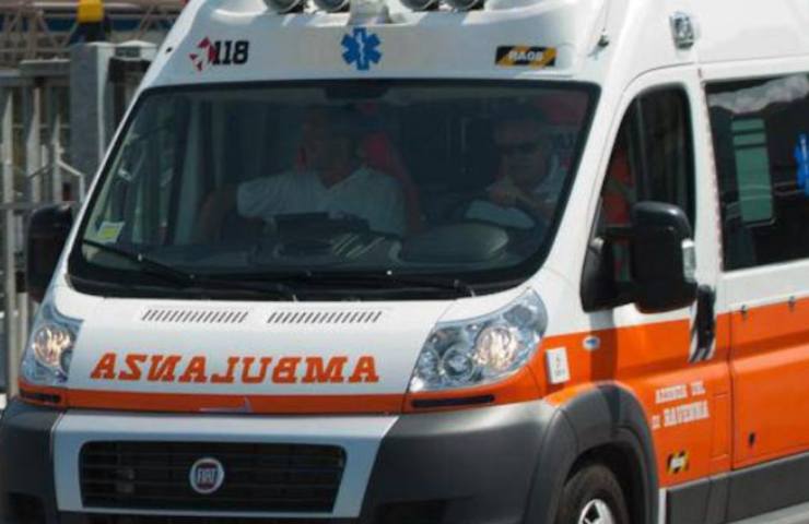 ambulanza incidente bologna
