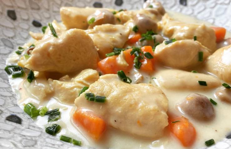 Blanquette di pollo ricetta francese