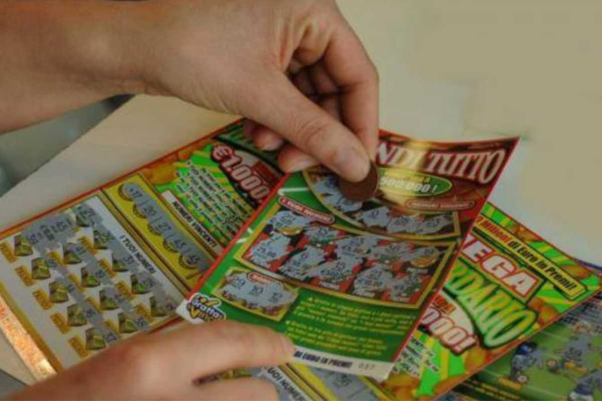 "Gratta e vinci": quanto guadagna un tabaccaio dopo ogni vendita