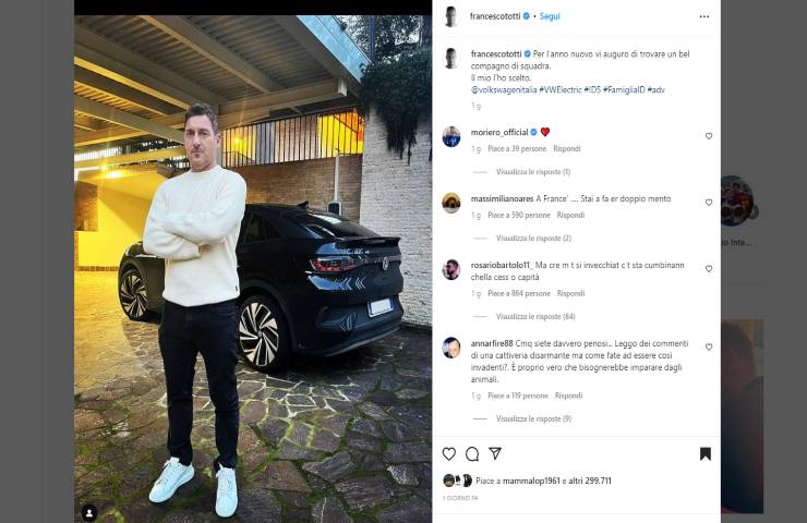 Commenti social Totti