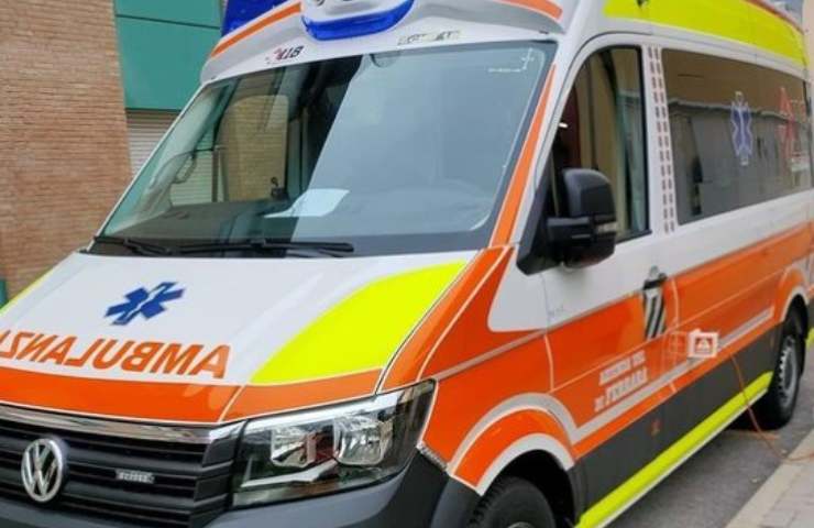 ambulanza madre figlia morte