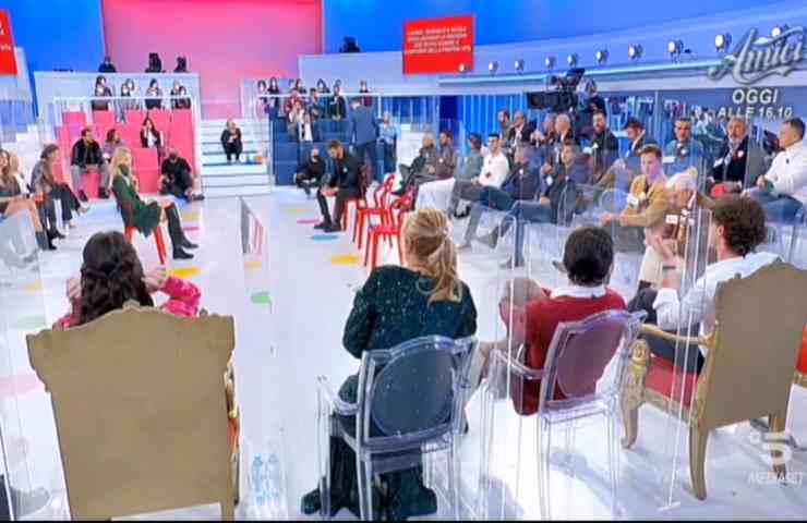 Studio Uomini e Donne Canale 5