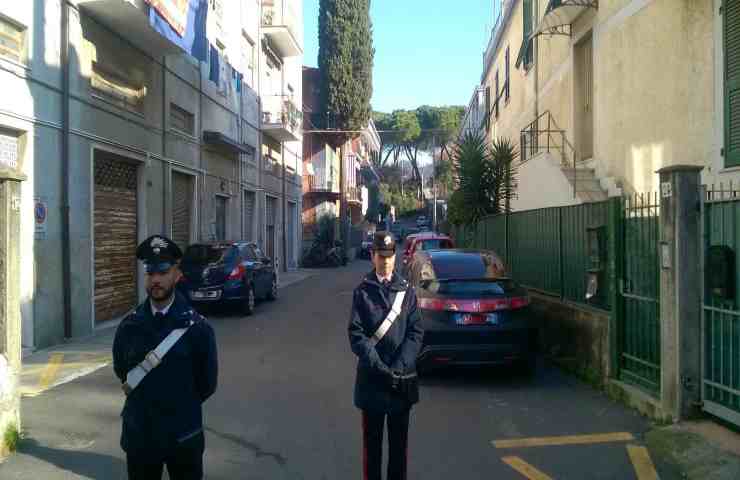 Orrore nel bosco, cadavere fatto a pezzi