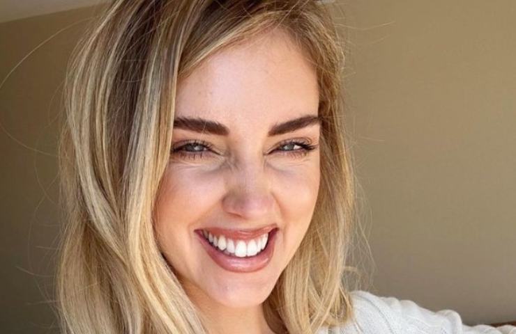 L'abito manifesto di Chiara Ferragni: il significato