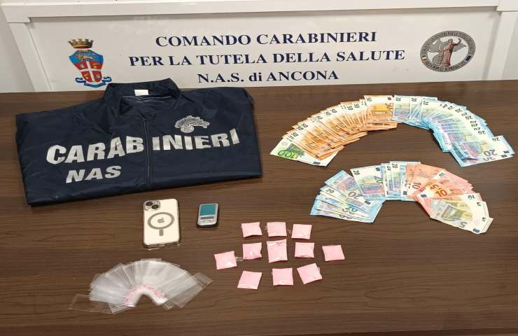 cocaina rosa trovata in Italia