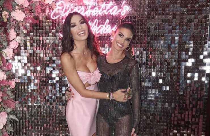 Marzia ed Elisabetta Gregoraci abbraccio 