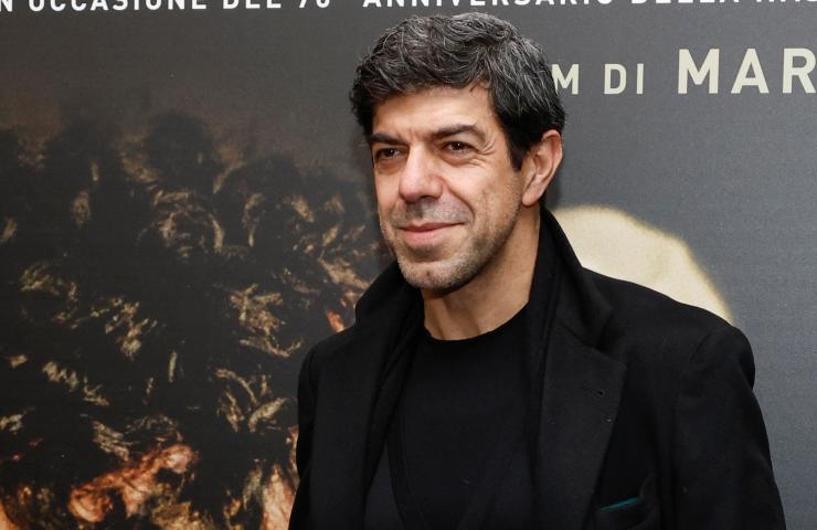 Pierfrancesco Favino età